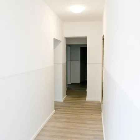 Apartment Lux - Self-checkin, Kue, Klima, Arbeitsplatz, Parken Sankt Augustin