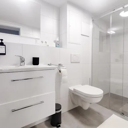 Lux - Self-checkin, Kue, Klima, Arbeitsplatz, Parken Apartment Sankt Augustin