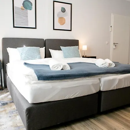 Lux - Self-checkin, Kue, Klima, Arbeitsplatz, Parken Apartment
