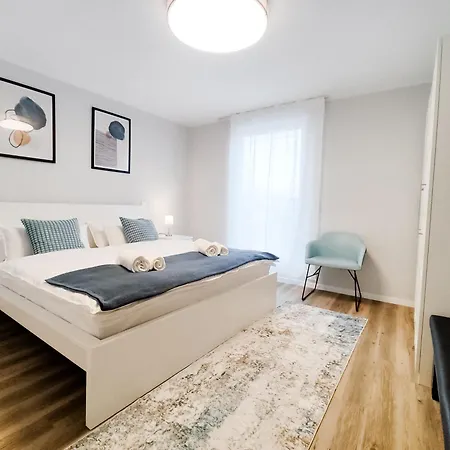 Lux - Self-checkin, Kue, Klima, Arbeitsplatz, Parken Apartment Sankt Augustin