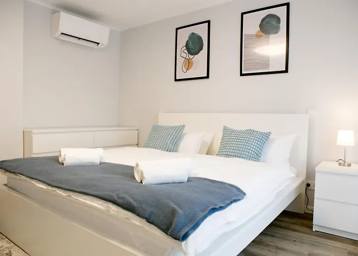 Lux - Self-checkin, Kue, Klima, Arbeitsplatz, Parken Appartamento Sankt Augustin